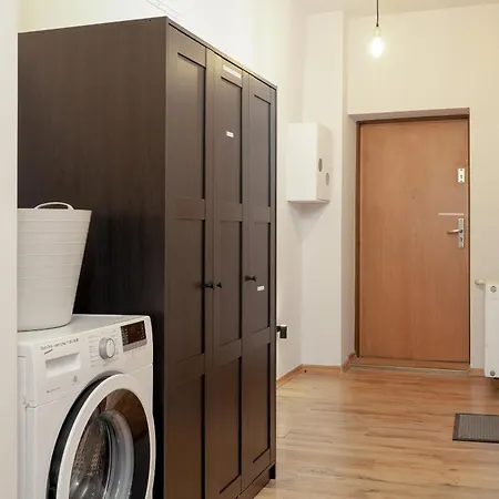 Apartamento Komfortowe Studia W Centrum Poznania Przy Rynku I Parku By Rent Like Poznan